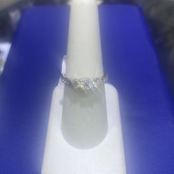 14KT White Gold Diamond Ring 