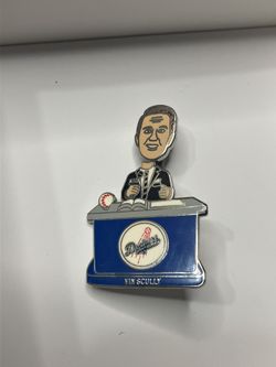 Dodgers Bobblehead Pin Vin Scully