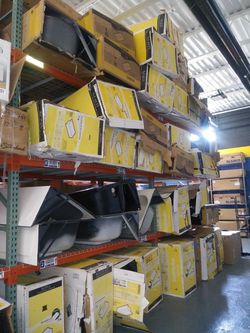 Bathtub left hand or right hand