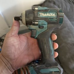 40v Makita 1/2” Drive Impact Wrench