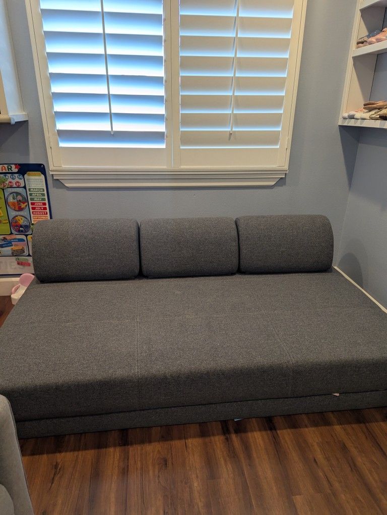 IKEA flotebo Gray fabric sleeper sofa