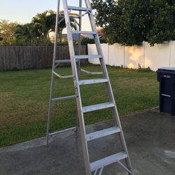8 Step (12 Ft Reach) Aluminum Self Standing Ladder