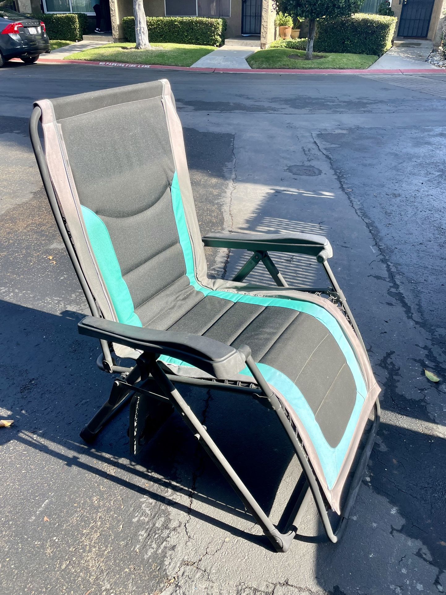 Reclining Patio Chair for Sale in El Cajon, CA OfferUp