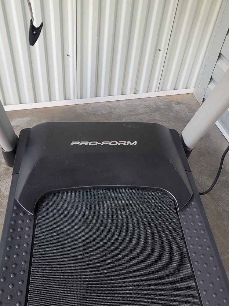 Pro-form 505 CST TREADMILL