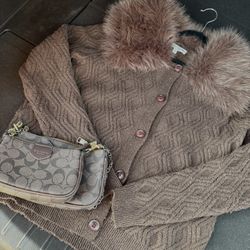 Cute brown fuzzy sweater with coach handbag🐻🤎 !