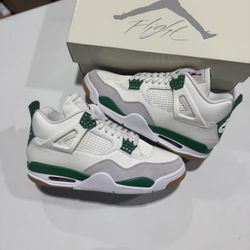 Jordan 4 SB Pine Green 10.5M