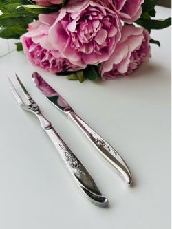 Vintage 1847 Rogers Bros Magic Rose Knife & Random Rose Serving Fork Set 🌹