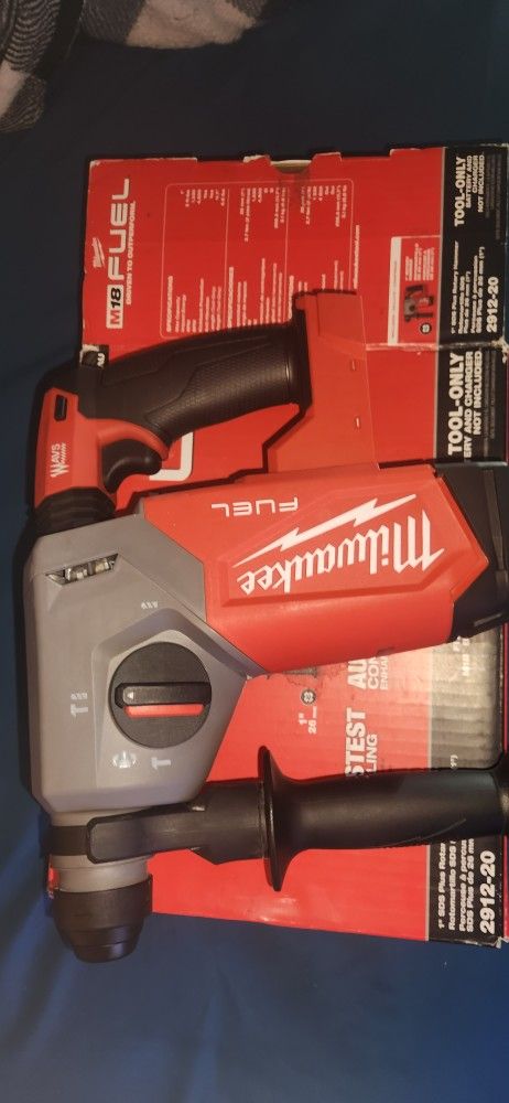 Milwaukee M18 Rotary Hammer Drill 