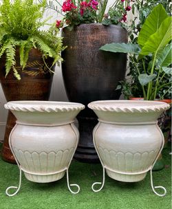 Clay pots 🌺 18” tall 15” wide
