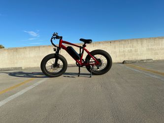 Red,4 foot 3,