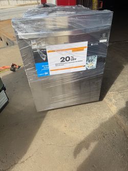 24” brand new Frigidaire dishwasher stainless steel