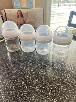 Phillips avent Bottles And Sterilizer