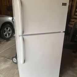 BRAND NEW REFRIGERATOR