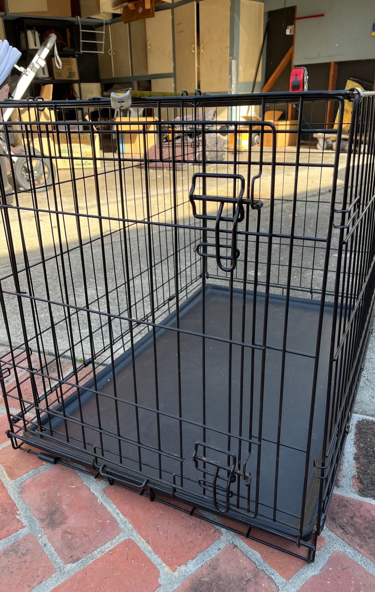 Dog Cage 36x22x24