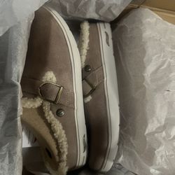 Skechers Arch Fit Lounge