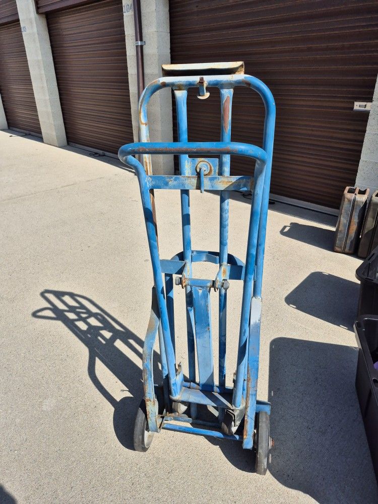 Hand Truck.