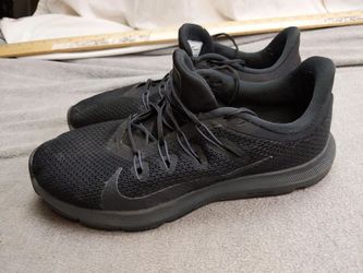 Men's Black Slightly Used Athletic Shoes
*Athletic Works 
*Size 13