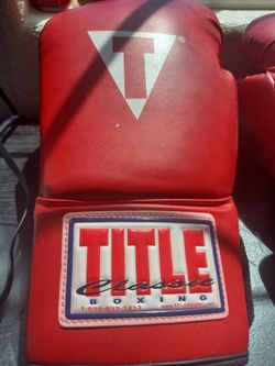 title boxing gloves