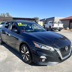 2019 Nissan Altima 