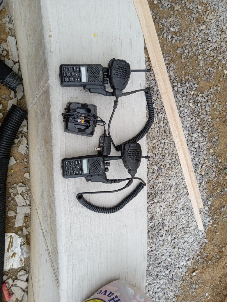 R C A RDR-3600 Digital Two Way Radio's
