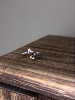 3 hearts James Avery ring