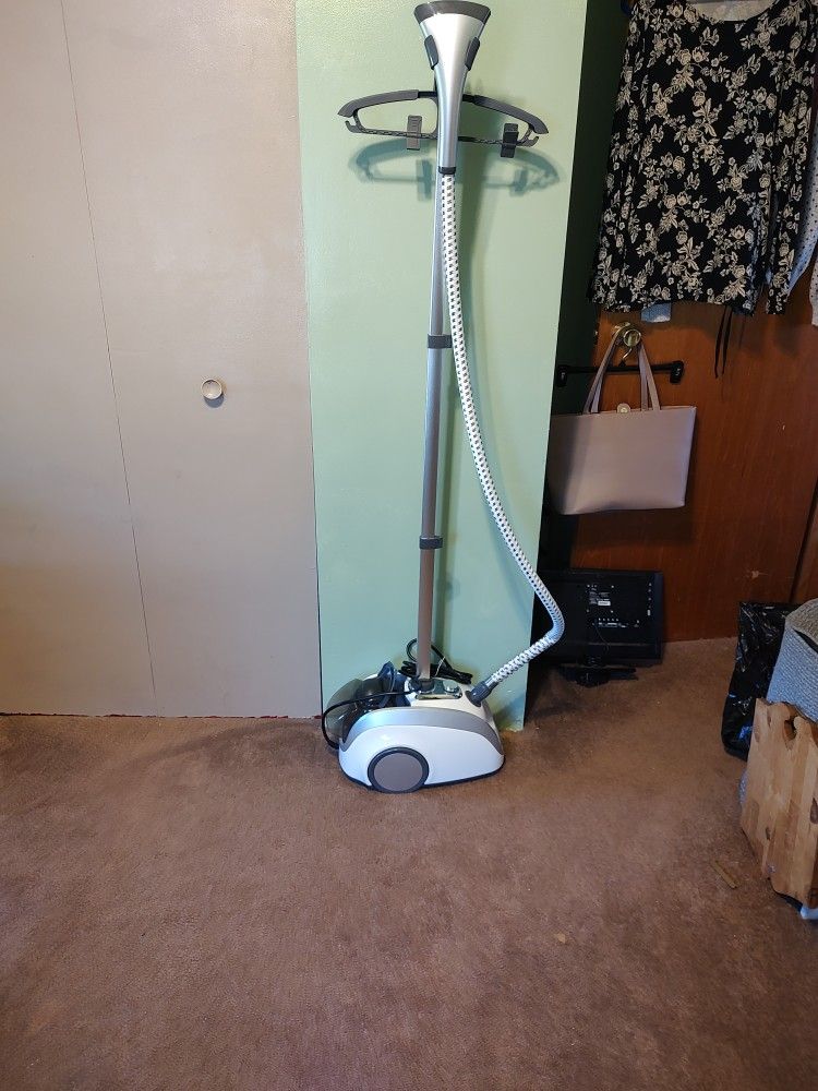 Pro Clothes Steamer
