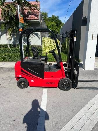 2024 Like new Electric Forklift-Only 37 hours-3500 Ibs capcity