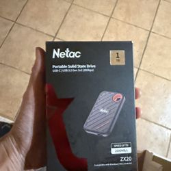 Extreme Portable SSD External Solid State Drives Up to 2000MB/s Read