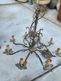 Metal Shandelier ( Need Love)