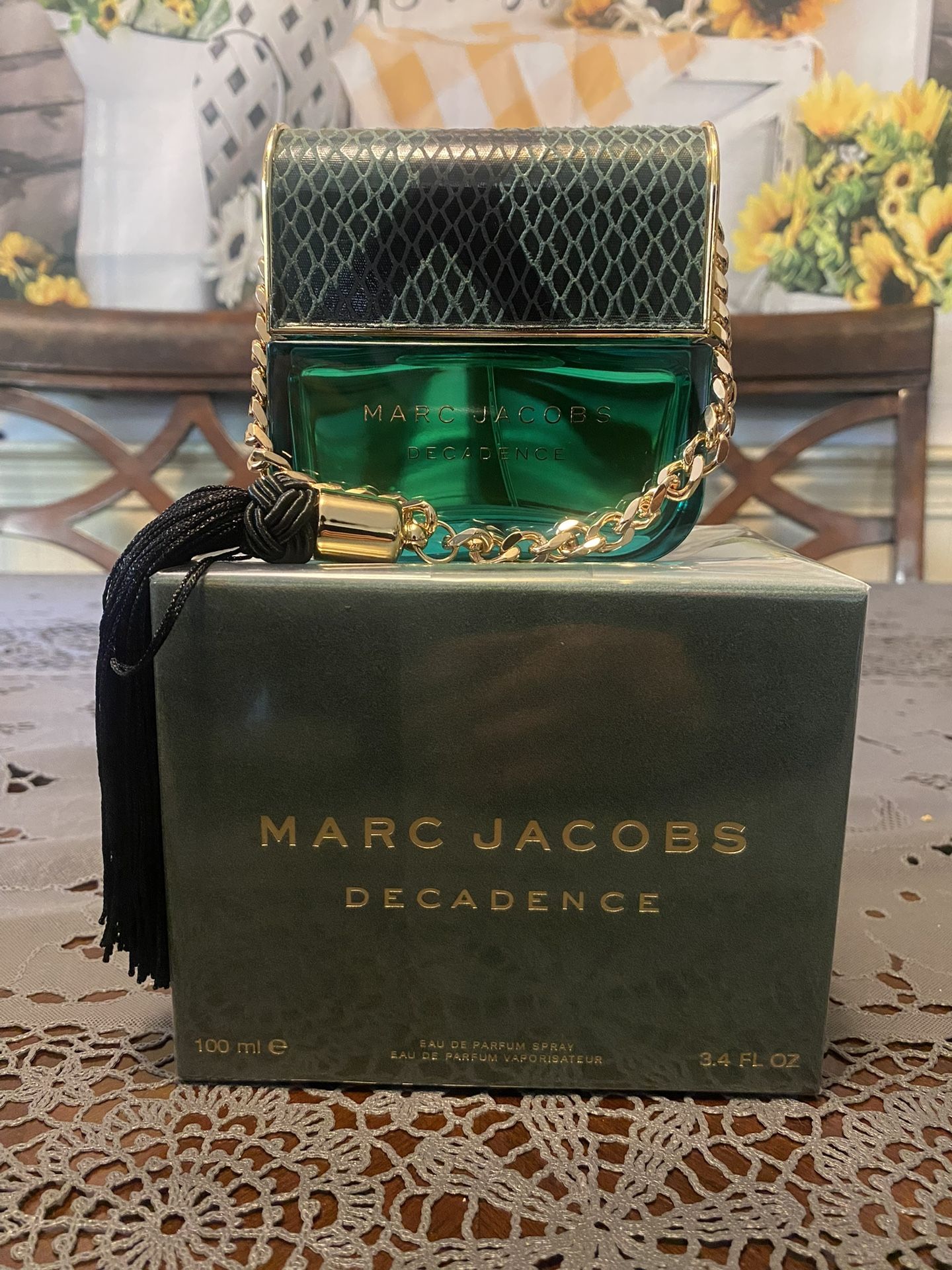 MARC JACOBS DECADENCE