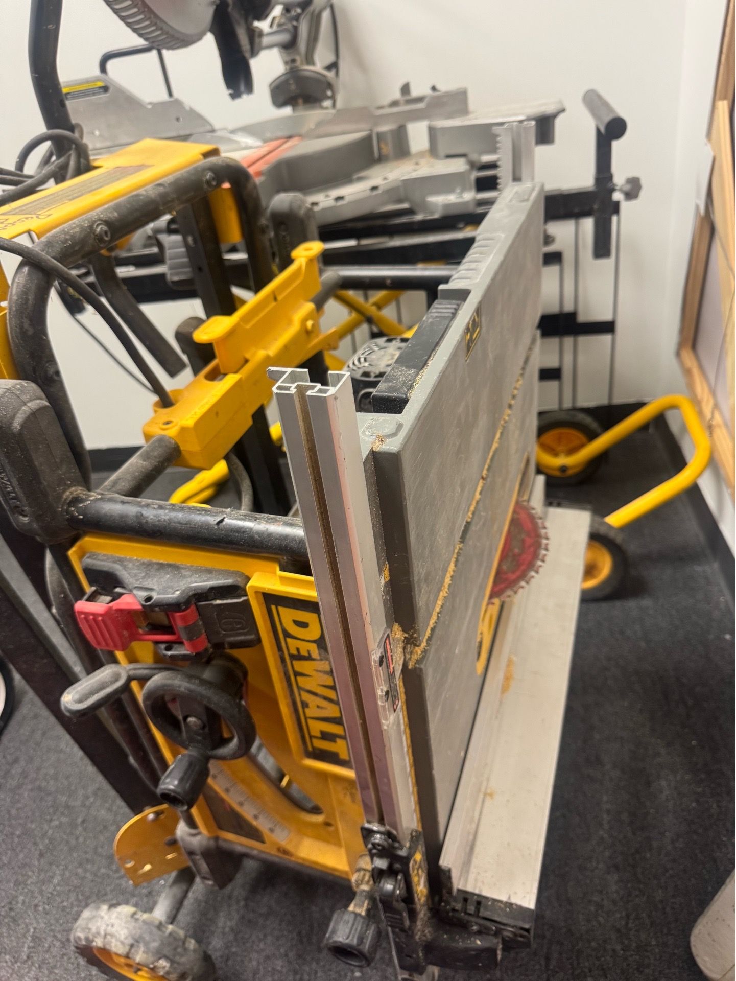 Dewalt table saw