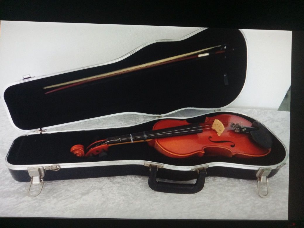 Hermann Beyer Student Violin With Case And Bow 3/4 Size