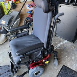 J6 Power Chair