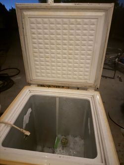 Deep freezer