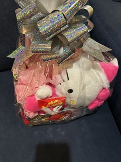 Hello Kitty And Friends Basket Mix