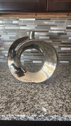 silver ceramic base