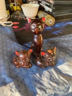 Glass cats