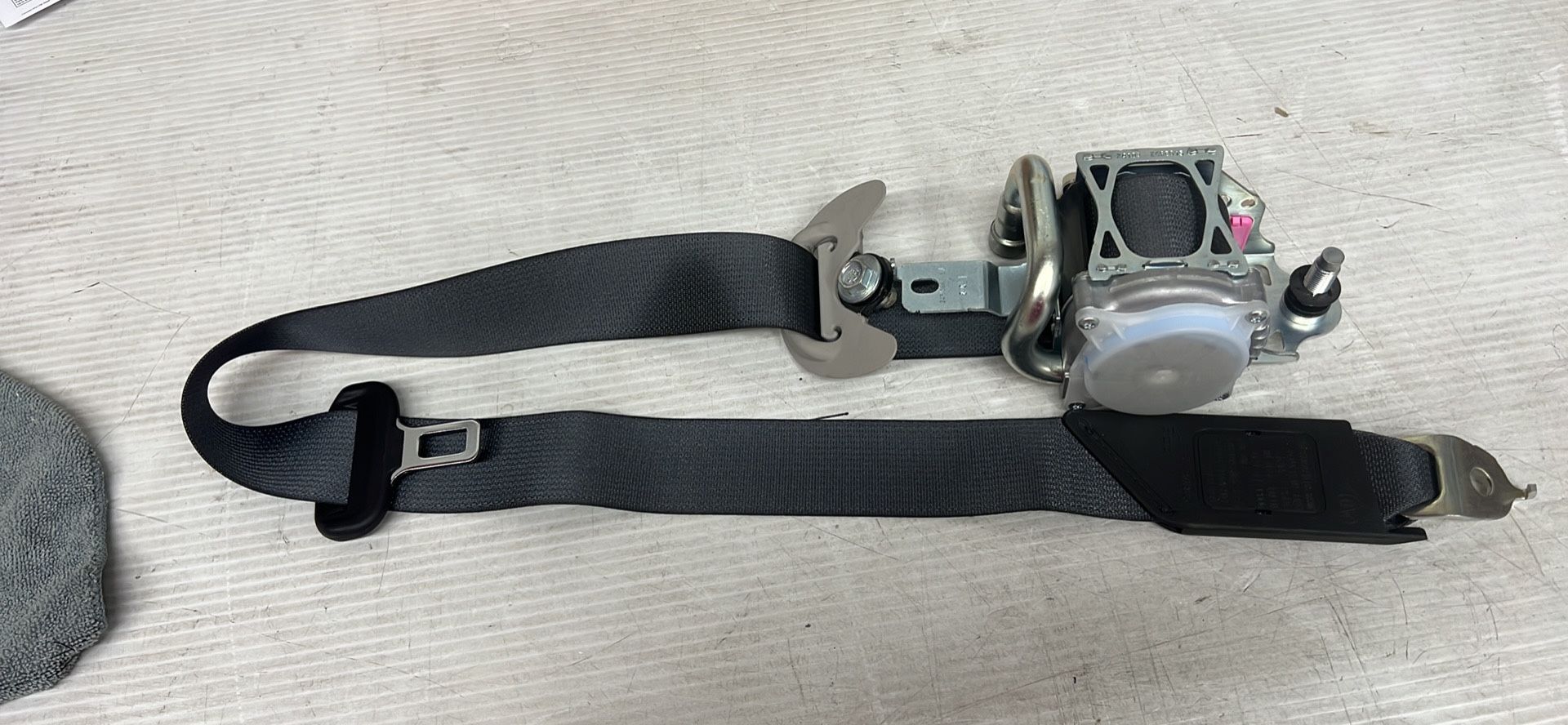 Acura 04818-TZ5-A00ZJ Left Front Seat Belt Outer Set (Type D)