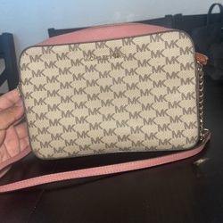 Michael Kors Cross Body Bag For Sale!!