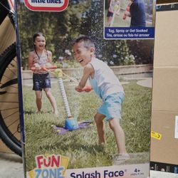 NEW IN BOX Little tikes Splash Face.
