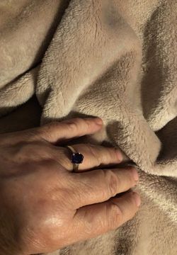 14K white gold with dark purple amyth size 81/2