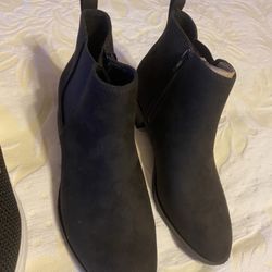 new black boots size 8 