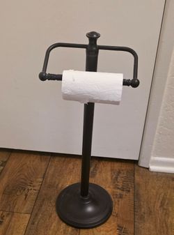 FREE STANDING TOILET PAPER HOLDER