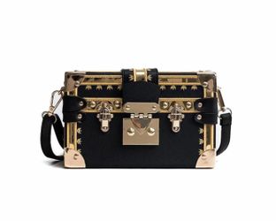 Retro Rivet Flap Crossbody Cellphone Bag
