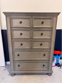 Kids dresser with twin trundle bed comes with one New mattress