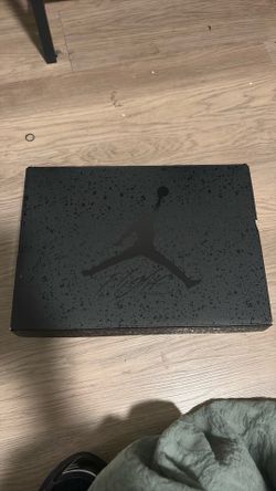 Black cat 4s Jordan’s