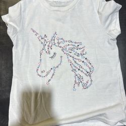 BCBG Girl’s White T-Shirt with Stars Unicorn Outline small 6/7