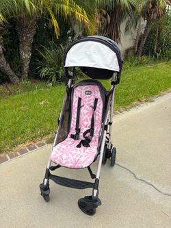 Chicco Liteway Lightweight Stroller – Pink Petal Floral – Great Condition