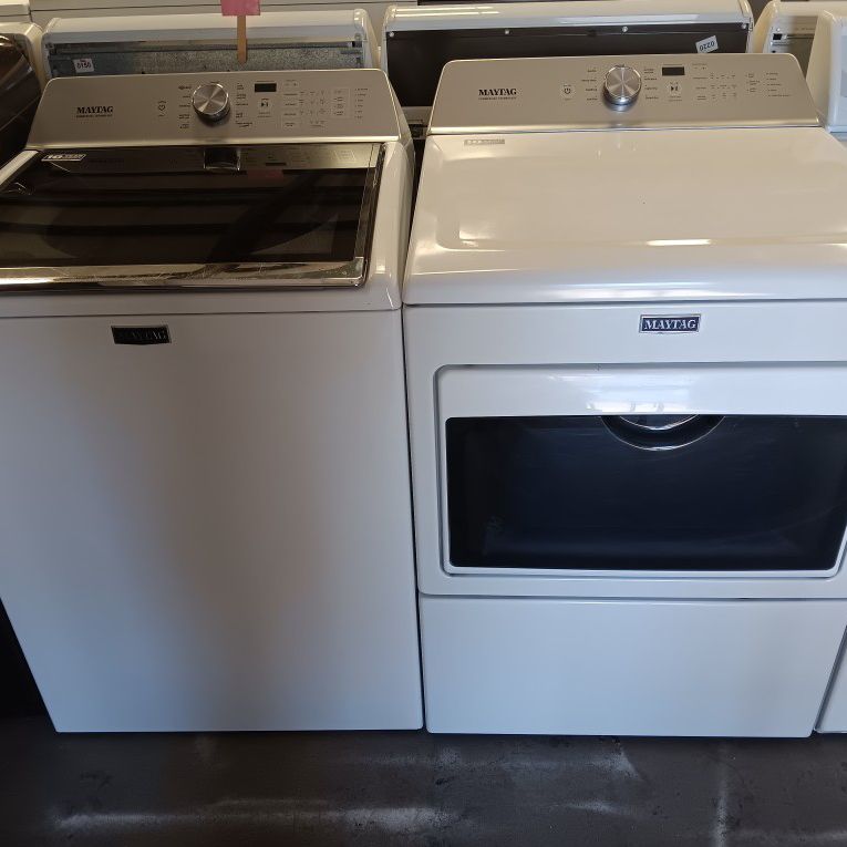 Maytag High Efficiency Wasger And Dryer Set