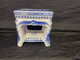 Blue & White Chinese Ceramic Garden Stool / Accent Table – 8¼” Tall
